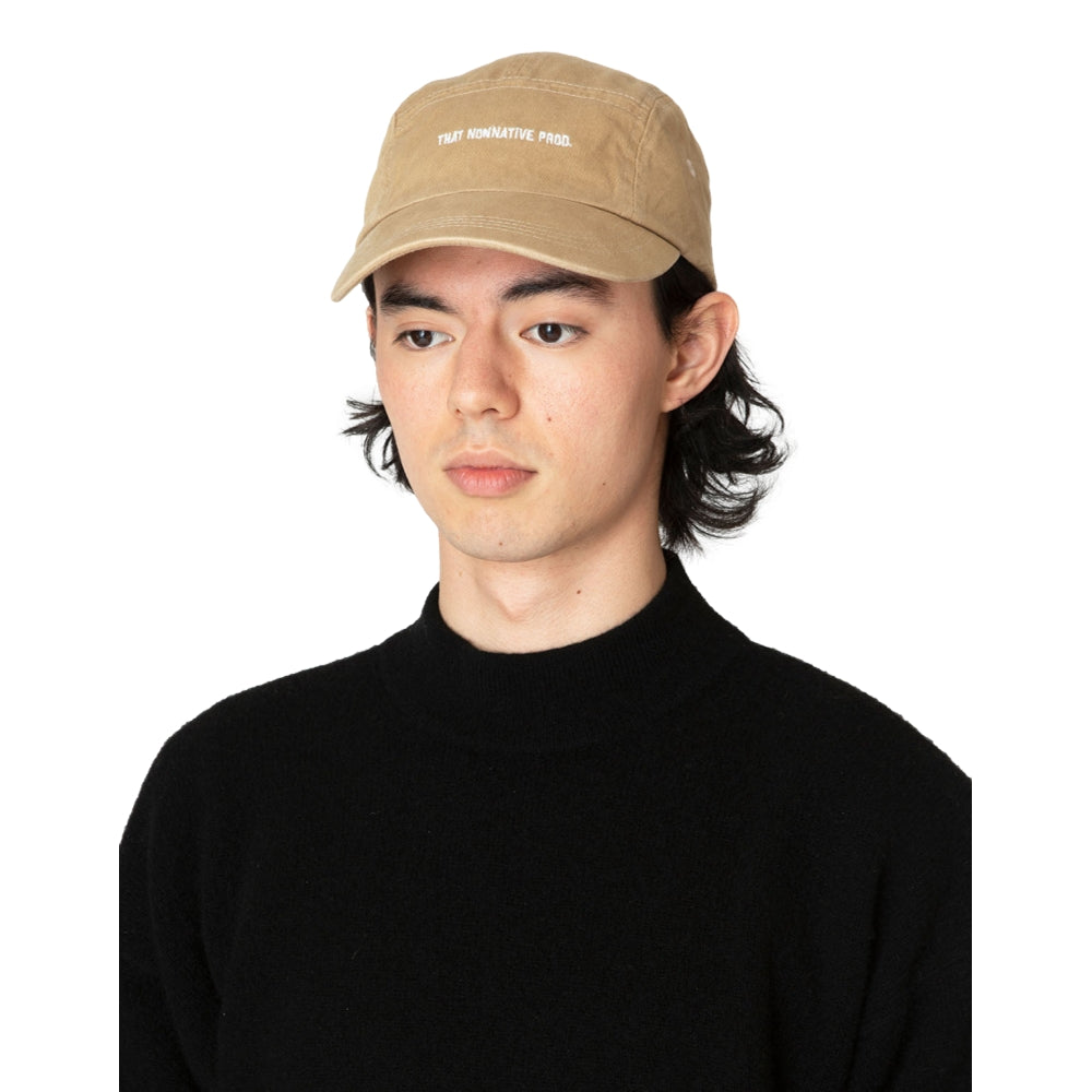 NONNATIVE DWELLER JET CAP COTTON TWILL OVERYED "THAT NONNATIVE PROD"-BEIGE