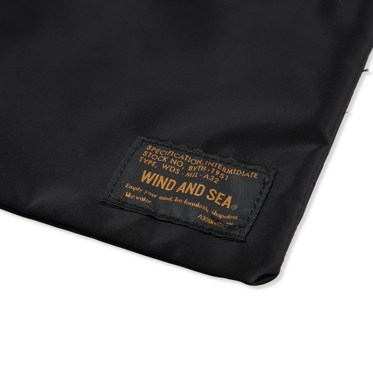 WIND AND SEA MILITARY SURPLUS SACOCHE-BLACK