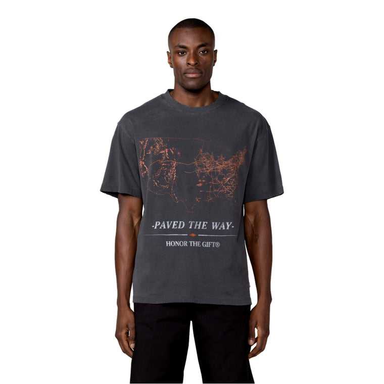 HONOR THE GIFT PAVE THE WAY SS TEE-BLACK