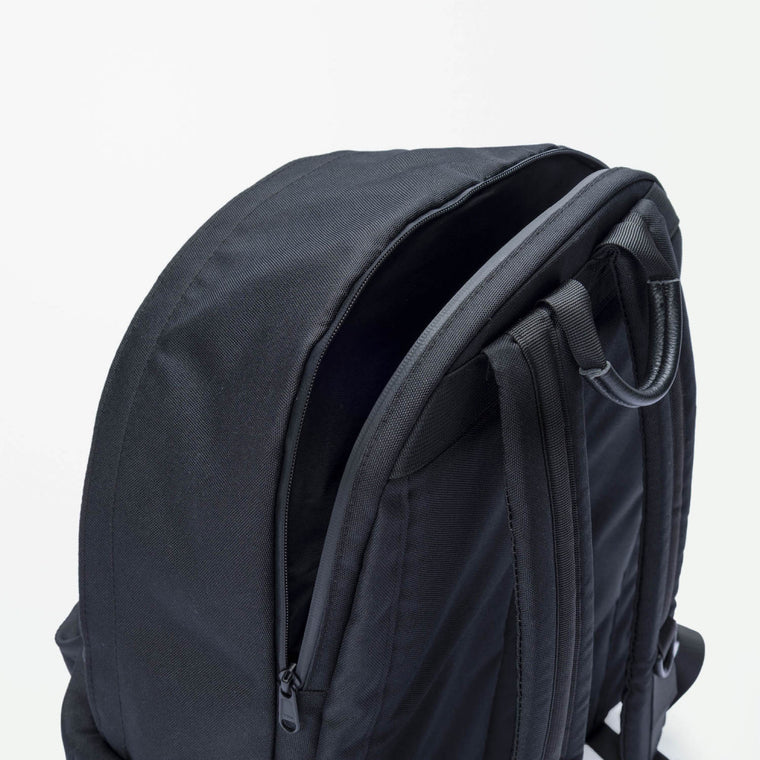 MADNESS 30L ALL-DAY BACKPACK-BLACK