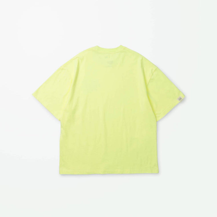 MADNESS BADGE (S) UNIFORM T-SHIRT-LIME