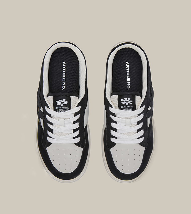 ARTICLE NO. DISTORTED FLORAL BURGER MULE-WHITE/BLACK