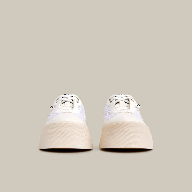 ARTICLE NO. DOWNTOWN LOGO LOW-TOP SNEAKERS-WHITE
