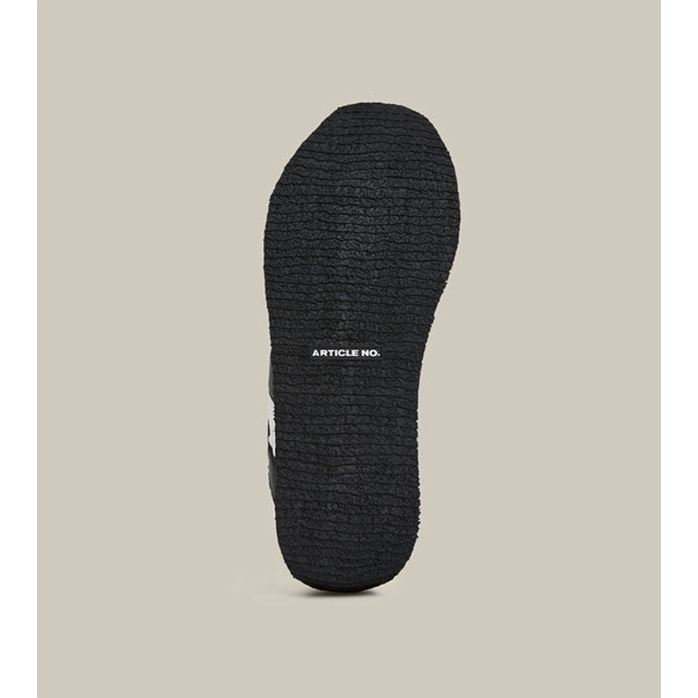 ARTICLE NO. DUNE LOW-TOP WHITE AND BLACK LOGO RUNNER-WHITE BLACK