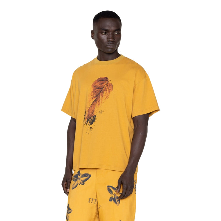 HONOR THE GIFT HTG LEAF SS TEE-MUSTARD