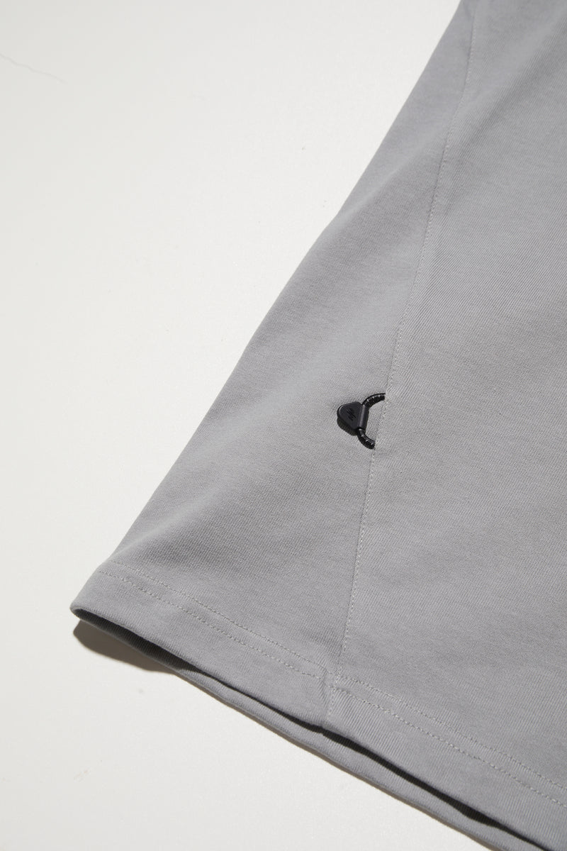 NINE POINT NINE LAGOON PATCH POCKET TEE-LIGHT GREY
