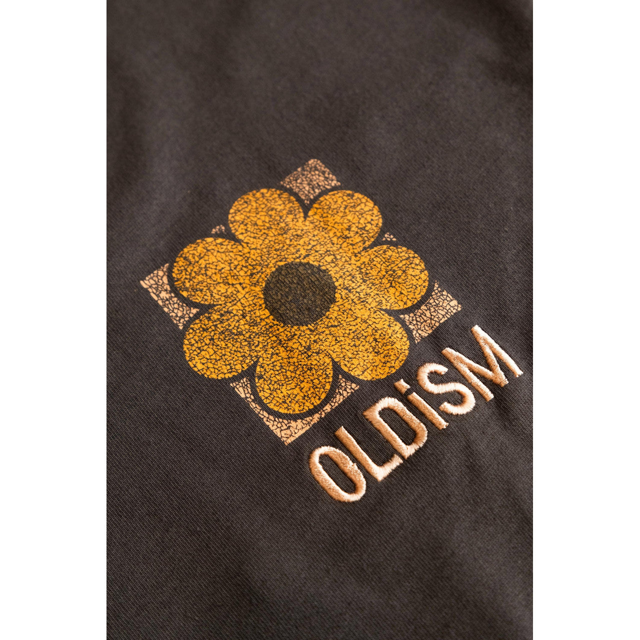 OLDISM OVERSIZE EMBROIDERY CRACK SUNFLOWER L/S TEE-GREY