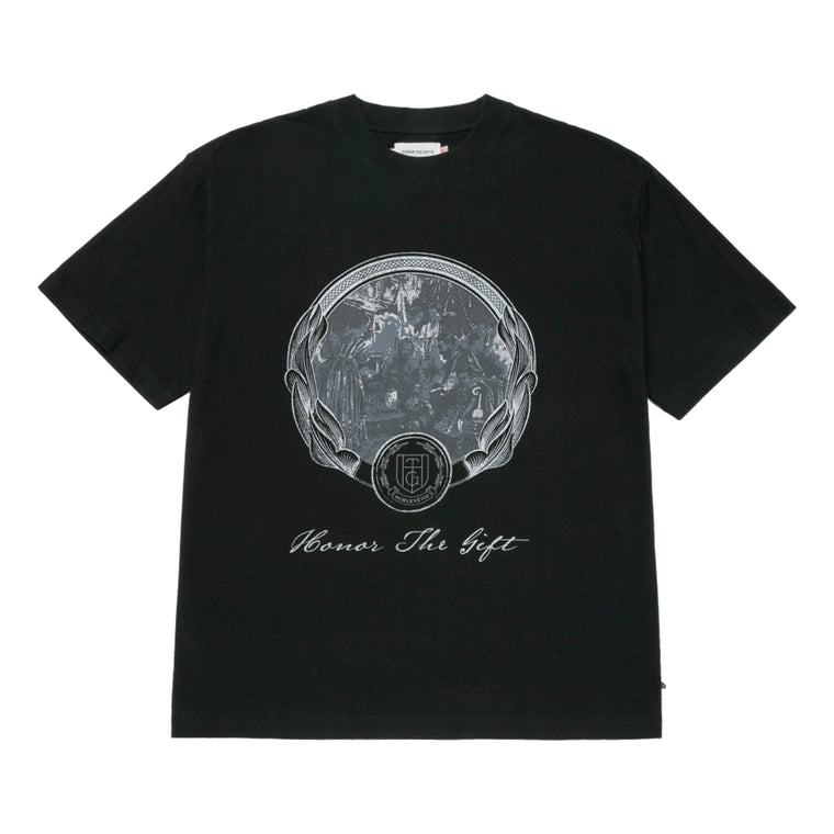 HONOR THE GIFT PAST AND FUTURE SS TEE-BLACK