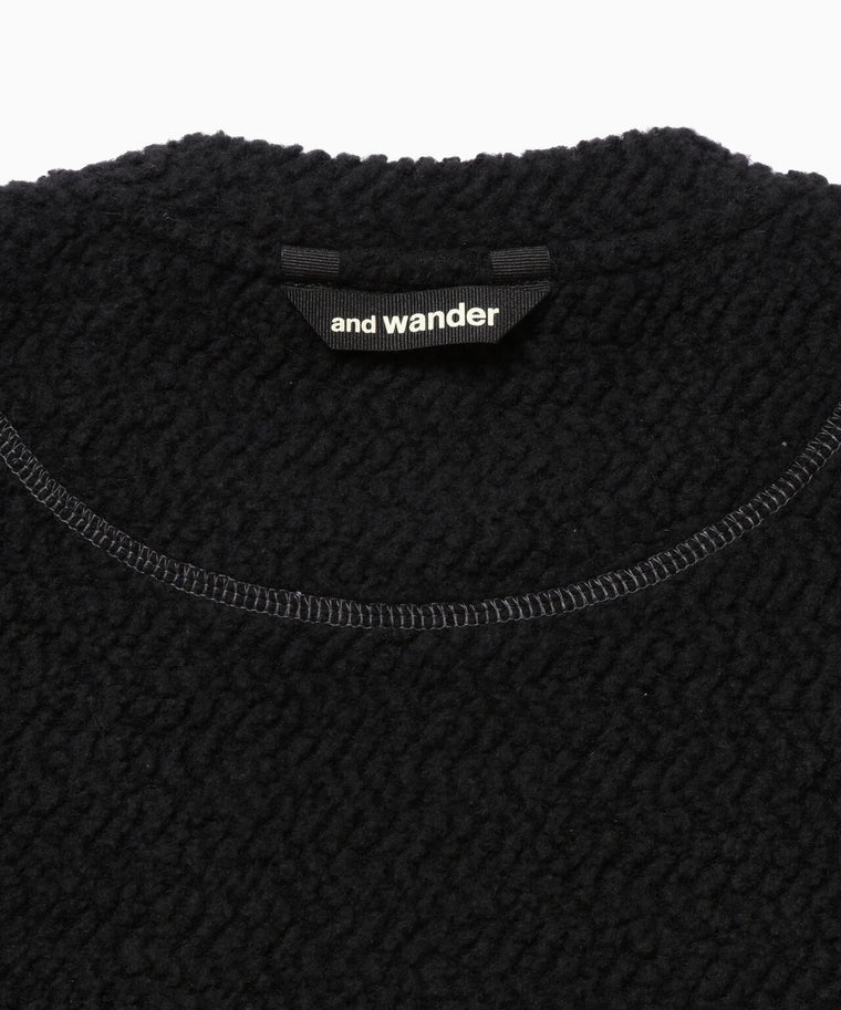 AND WANDER RE WOOL JQ CREW NECK-BLACK