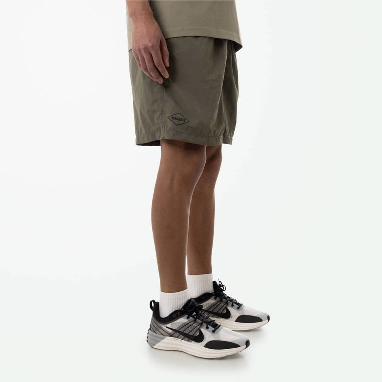 MADNESS RHOMBUS LOGO NYLON ESSENTIAL SHORTS (17")-SAND