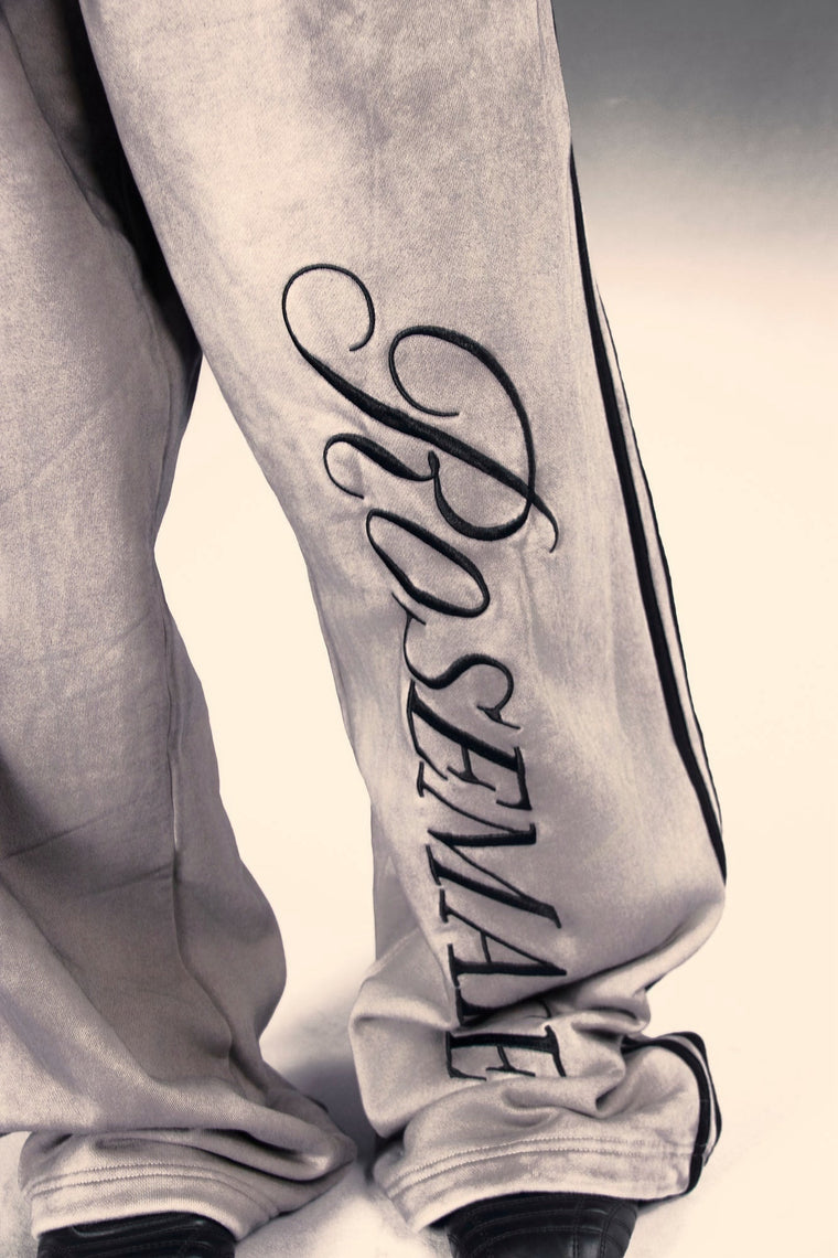 ROSEMAESE ROSE BADGE SWEATPANTS-GREY