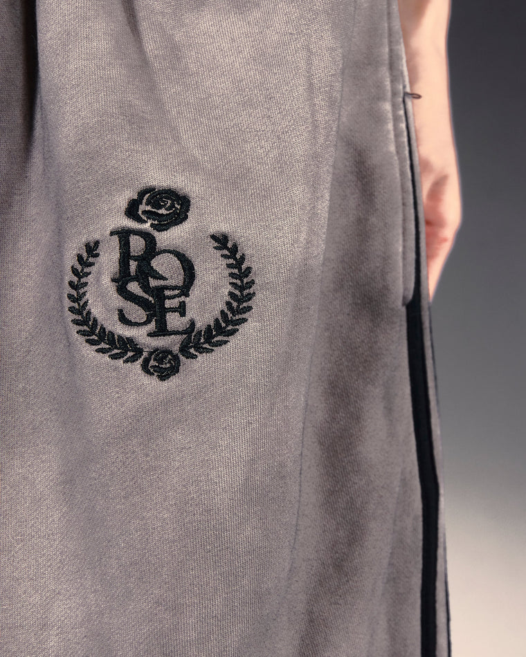 ROSEMAESE ROSE BADGE SWEATPANTS-GREY