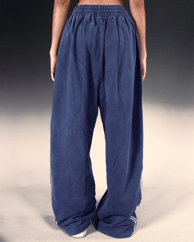 ROSEMAESE ROSE BADGE SWEATPANTS-NAVY