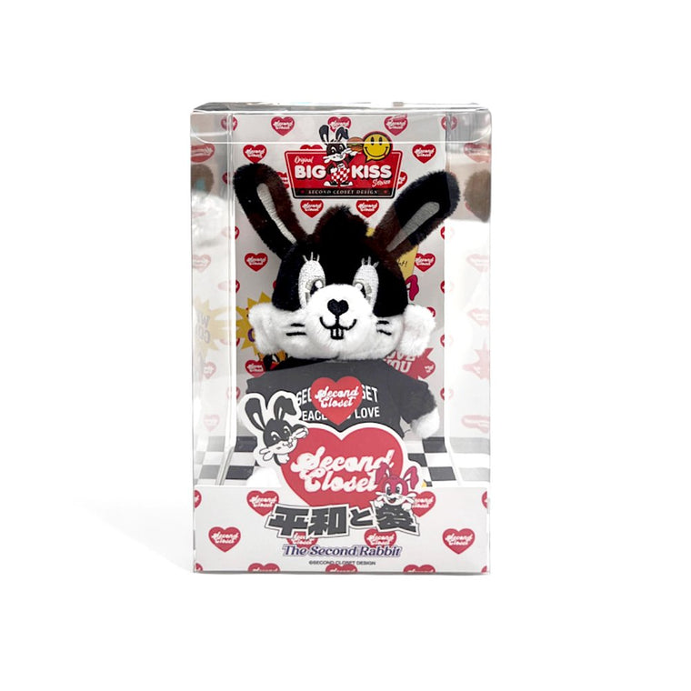 2ND CLOSET SECOND RABBIT DOLL KEYCHAIN-BLACK