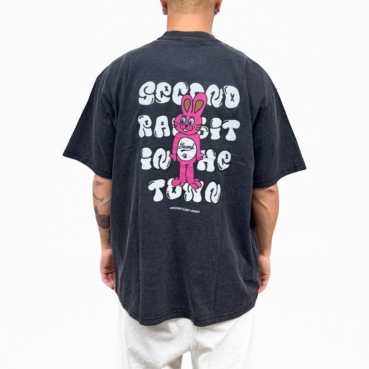 2ND CLOSET "SECOND RABBIT" IN THE TOWN GRAFFITI T-SHIRT-WASHED BLACK
