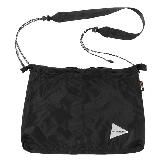 AND WANDER SIL SACOCHE-BLACK
