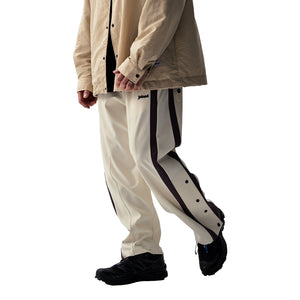 TEAMJOINED STRIPE POCKETS TECH WIDE PANTS-BEIGE