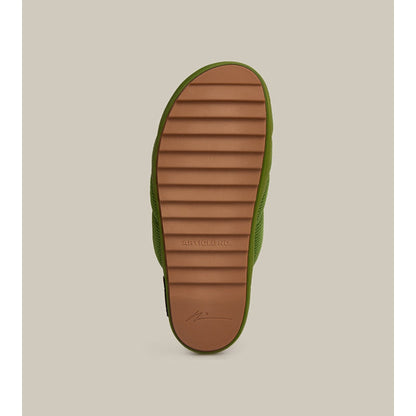 ARTICLE NO. VAGABOND PADDED CLOGS-GREEN