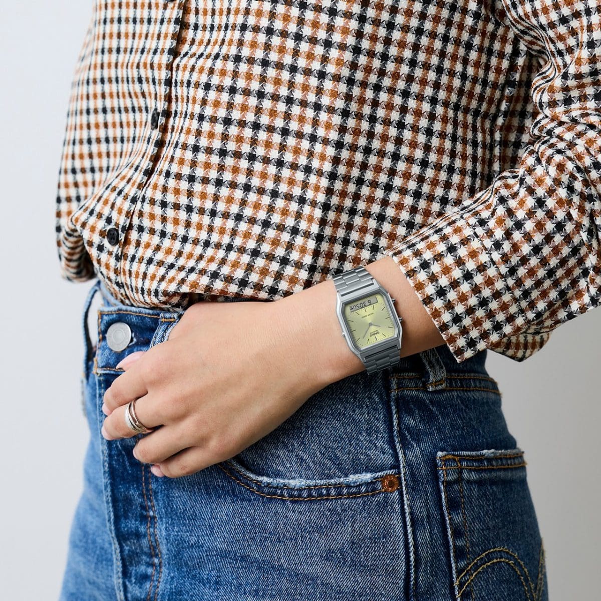 CASIO VINTAGE GENERAL LINE AQ-230-SILVER