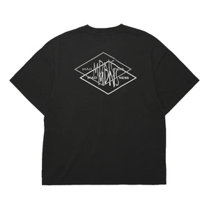MADNESS WASHED PRINT TEE-BLACK
