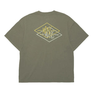 MADNESS WASHED PRINT TEE-OLIVE