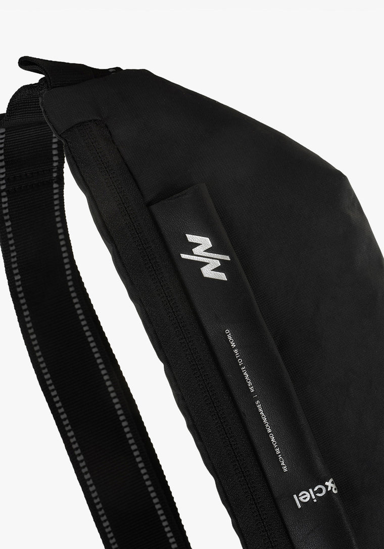 NINE POINT NINE X côte & ciel ISARAU XS-BLACK