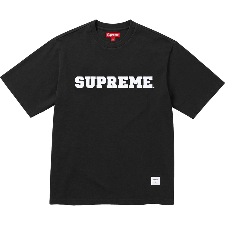 SUPREME COLLEGIATE APPLIQUE S/S TOP-BLACK