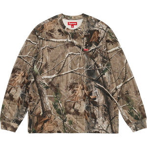 SUPREME SMALL BOX L/S TEE-REALTREE® AP CAMO