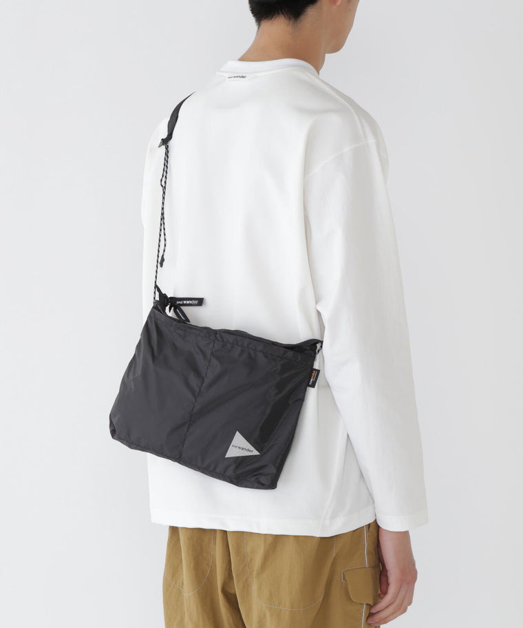 AND WANDER SIL SACOCHE-GREY