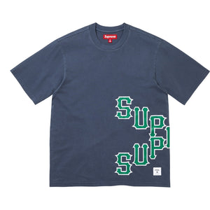 SUPREME CRACKED SPELLOUT S/S TOP-NAVY