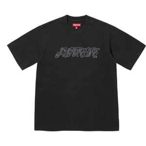 SUPREME RAISED SCRIPT S/S TOP-BLACK
