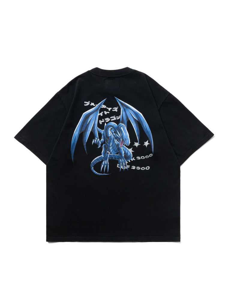 SCENE BY ICE FIRE X YU-GI—OH_BLUE-EYE WHITE DRAGON WASHED TEE-BLACK