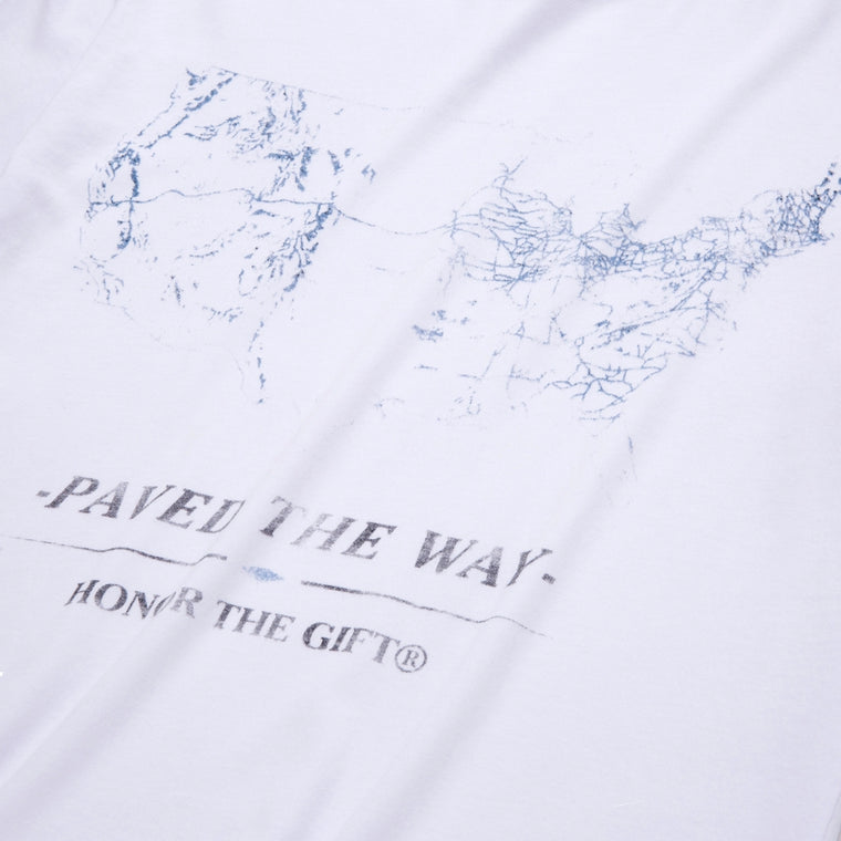 HONOR THE GIFT PAVE THE WAY SS TEE-WHITE